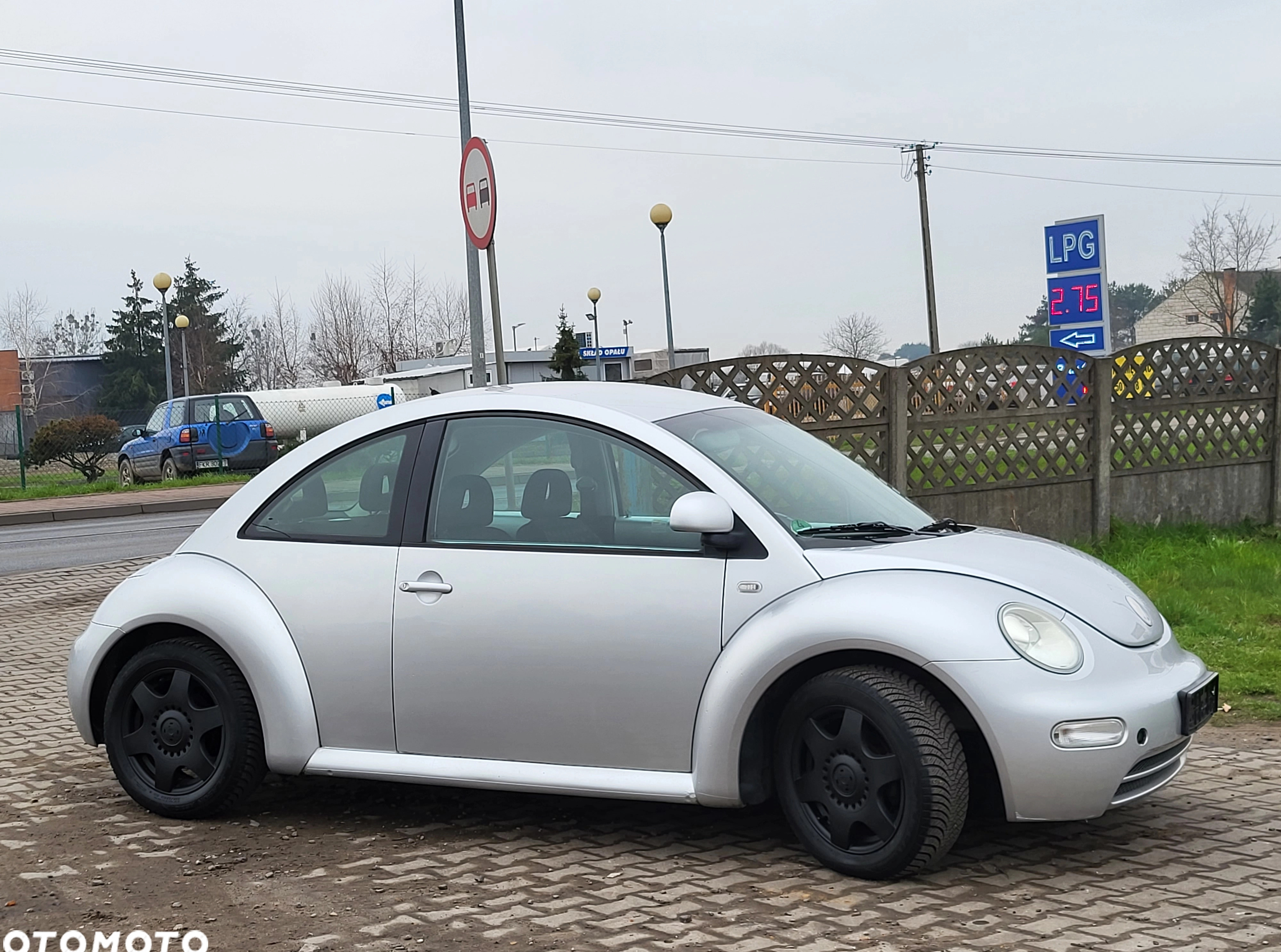 Volkswagen New Beetle cena 6900 przebieg: 165000, rok produkcji 1999 z Połaniec małe 379